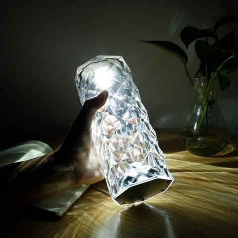 Luminária de Mesa LED Sem Fio com 16 Cores e Bateria - Casa Elège