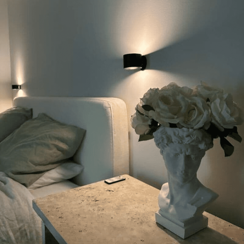 Arandela de Parede LED Bifocal Recarregável Compacta - Casa Elège