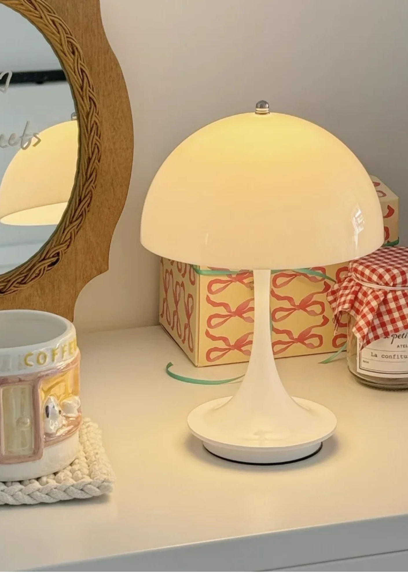 Luminária de Mesa Cogumelo LED Três Cores Compacta Moderna - Casa Elège