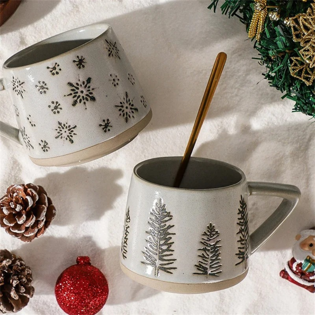 Caneca Natalina de Cerâmica com Alça Resistente ao Calor - Casa Elège