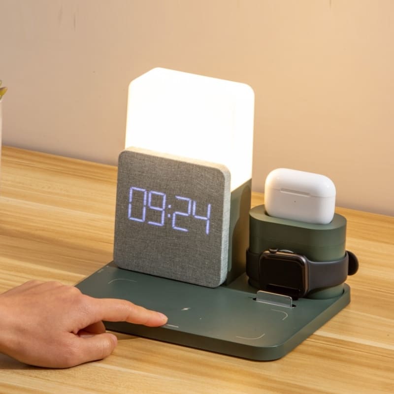 Luminária de Mesa com Carregador por Indução e Despertador - Casa Elège