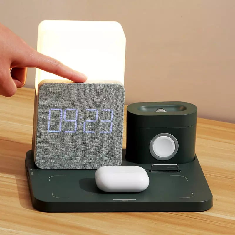 Luminária de Mesa com Carregador por Indução e Despertador - Casa Elège
