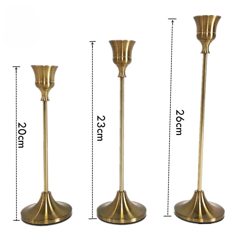 Castiçais em Metal Dourado Retrô para Mesa Decorativa - Casa Elège