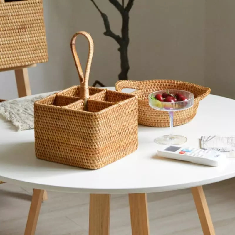 Cesta de Armazenamento Rústica em Vime Rattan Feita à Mão - Casa Elège