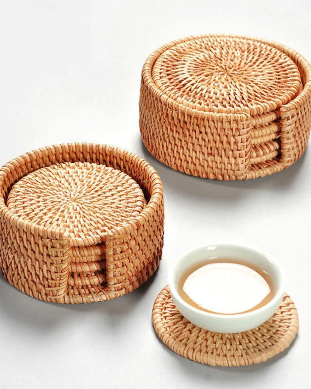 Conjunto de Descansos de Copo em Rattan Natural Artesanal - Casa Elège