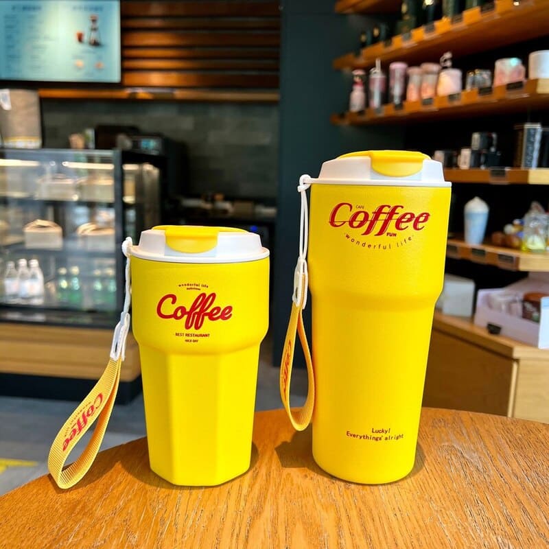 Copo Térmico Inox com Tampa BPA Free e Alça Portátil - Amarelo Casa Elège