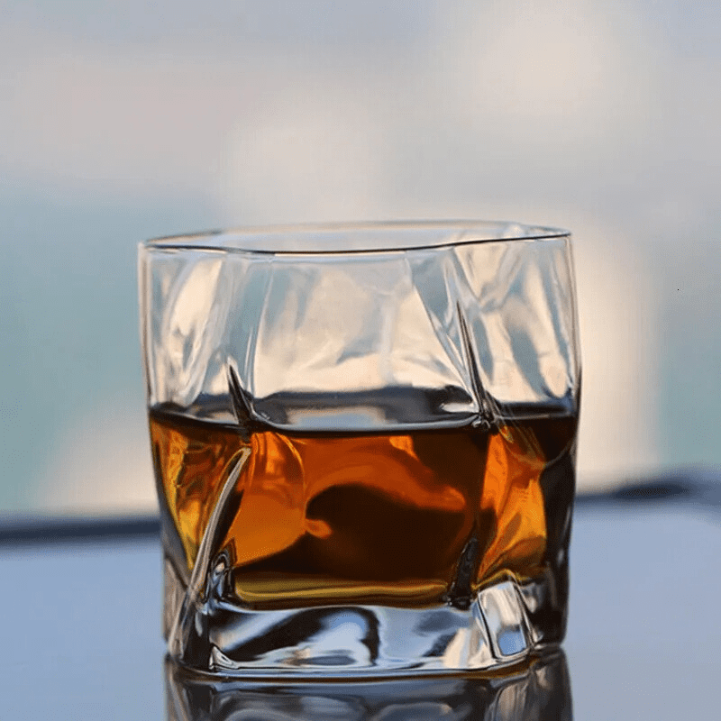 Copo de Whisky em Cristal Orgânico para Home Bar - Casa Elège