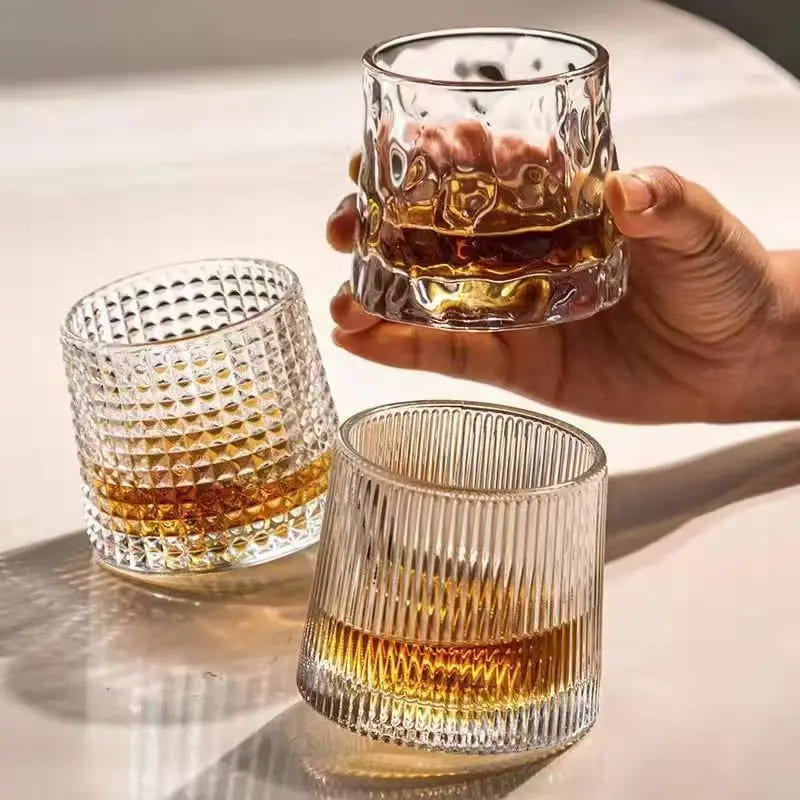 Copo de Whisky em Cristal com Base Rotativa em Madeira - Casa Elège