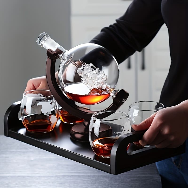 Decanter de Whisky em Vidro Globo com Navio - Casa Elège