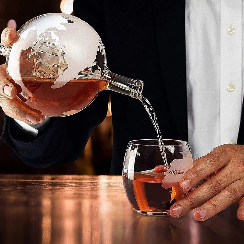 Decanter de Whisky em Vidro Globo com Navio - Casa Elège