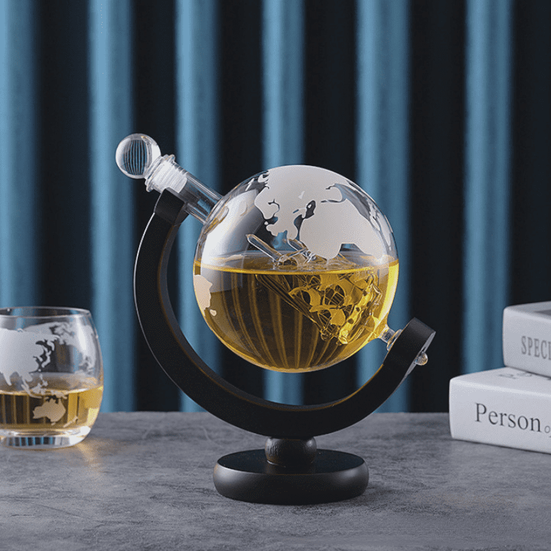 Decanter de Whisky em Vidro Globo com Navio - Casa Elège