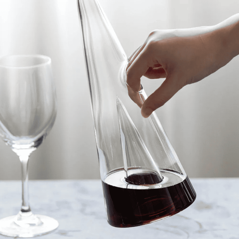 Decanter de Vidro Pirâmide para Vinho e Whisky 750ml - Casa Elège
