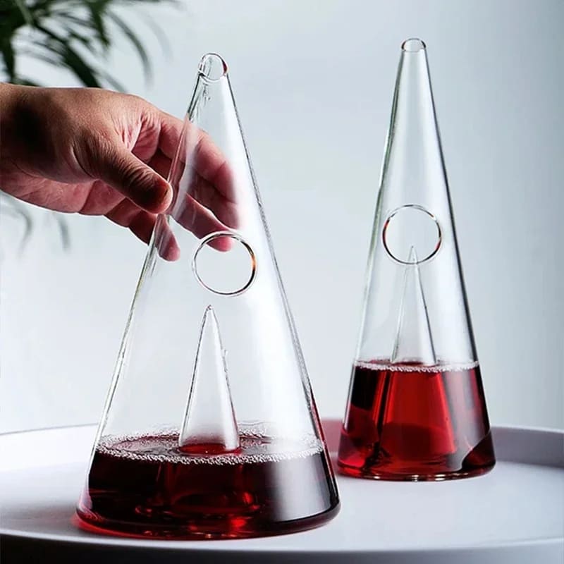 Decanter de Vidro Pirâmide para Vinho e Whisky 750ml - Casa Elège