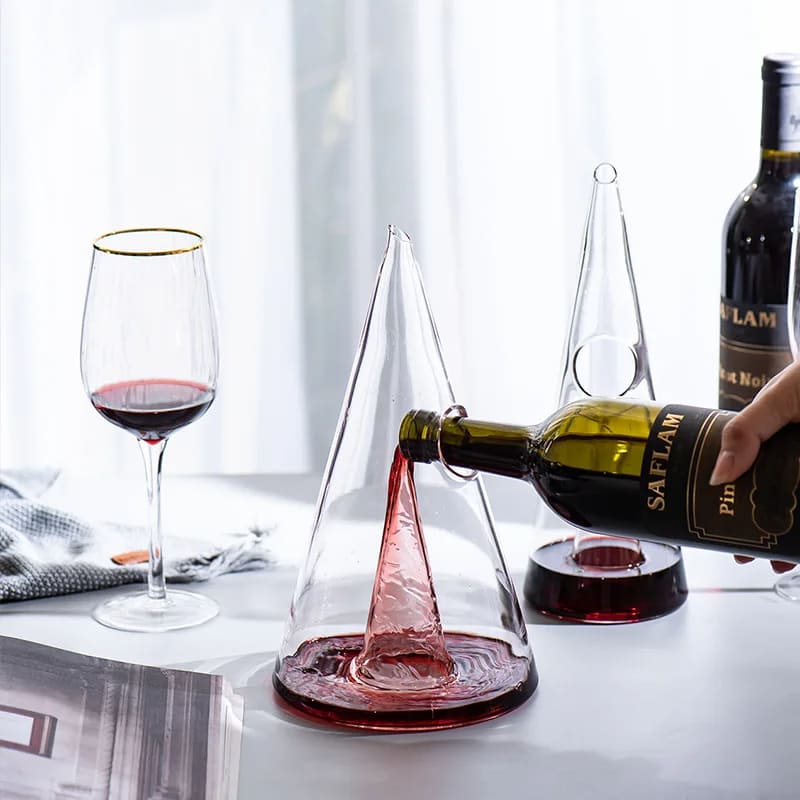 Decanter de Vidro Pirâmide para Vinho e Whisky 750ml - Casa Elège