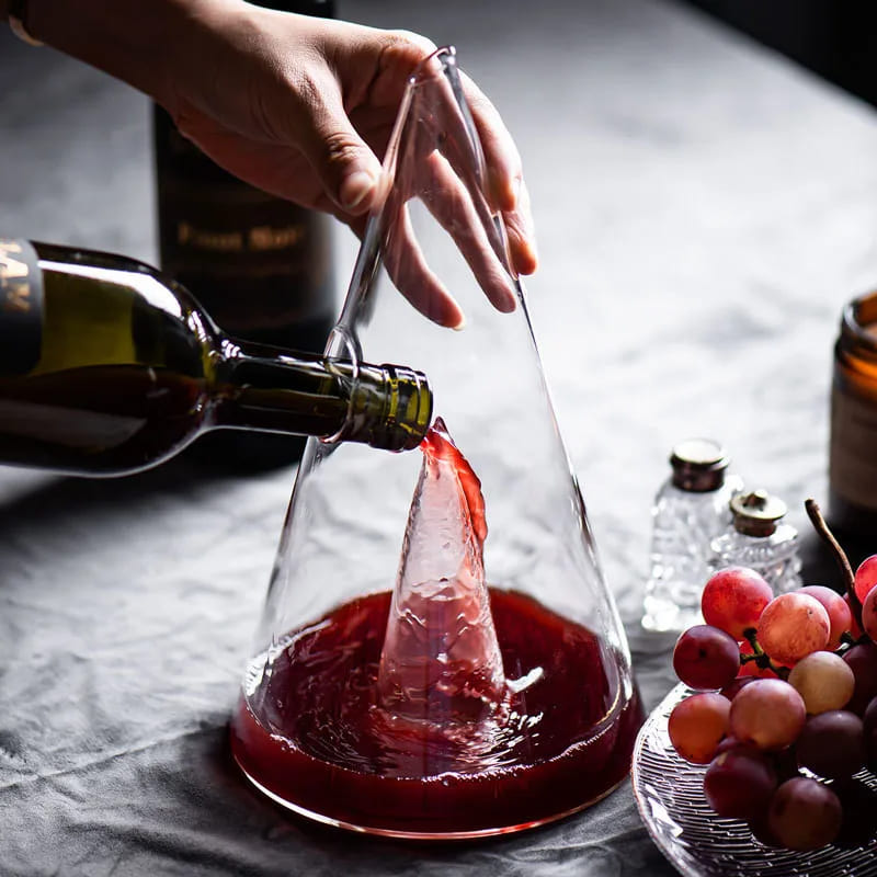 Decanter de Vidro Pirâmide para Vinho e Whisky 750ml - Casa Elège