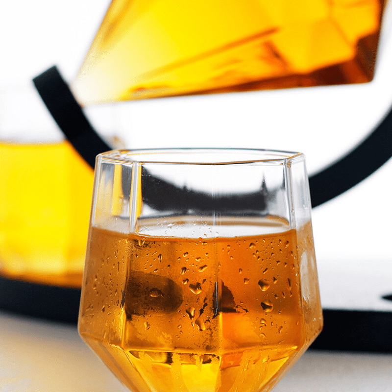 Decanter de Vidro Formato Diamante para Vinho e Whisky - Casa Elège