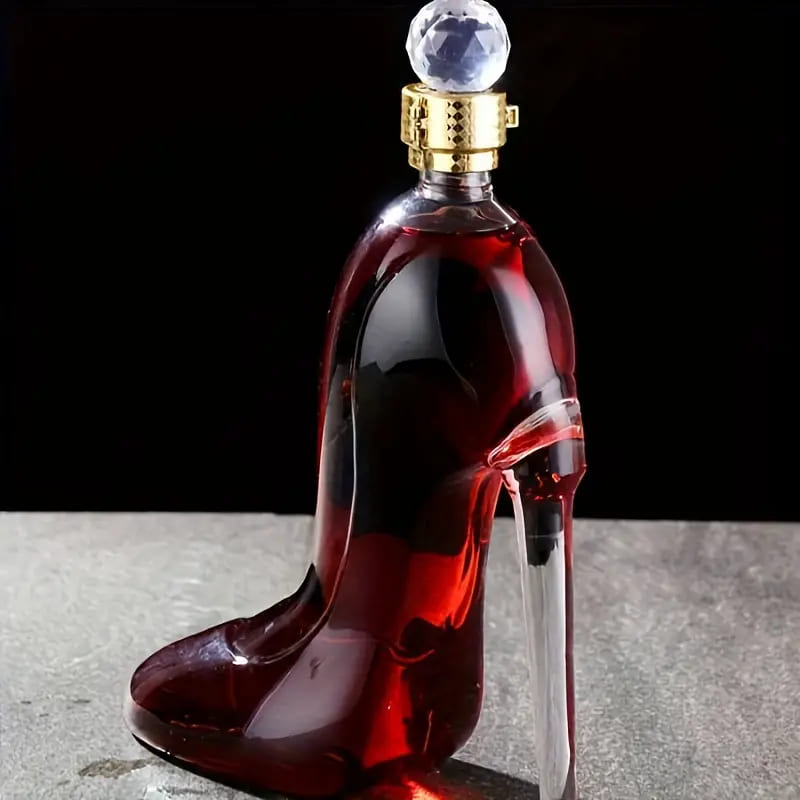 Decanter em Vidro Formato Sapato para Vinho e Whisky - Casa Elège