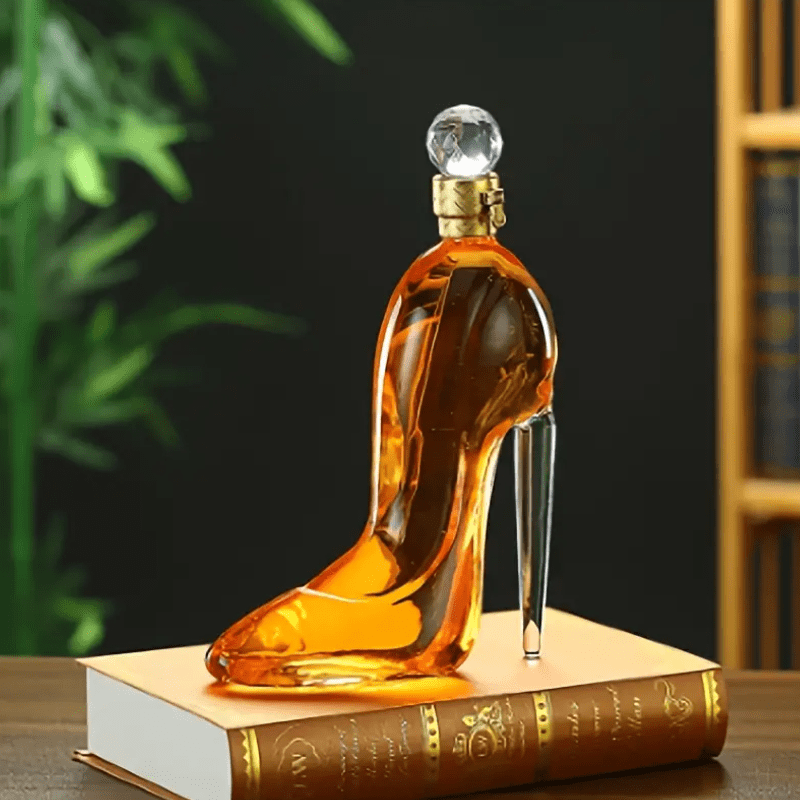 Decanter em Vidro Formato Sapato para Vinho e Whisky - Casa Elège