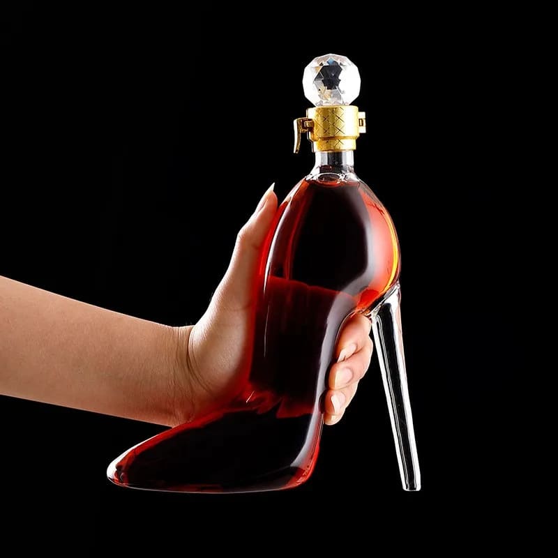 Decanter em Vidro Formato Sapato para Vinho e Whisky - Casa Elège