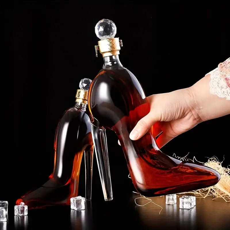 Decanter em Vidro Formato Sapato para Vinho e Whisky - Casa Elège