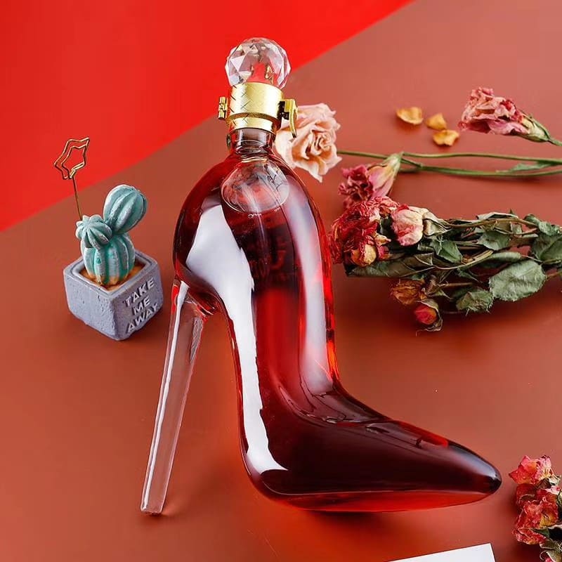 Decanter em Vidro Formato Sapato para Vinho e Whisky - Casa Elège