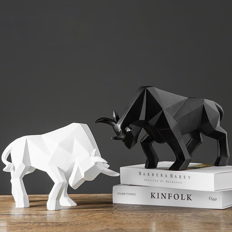 Estátua Decorativa de Touro em Resina Acabamento Matte - Casa Elège