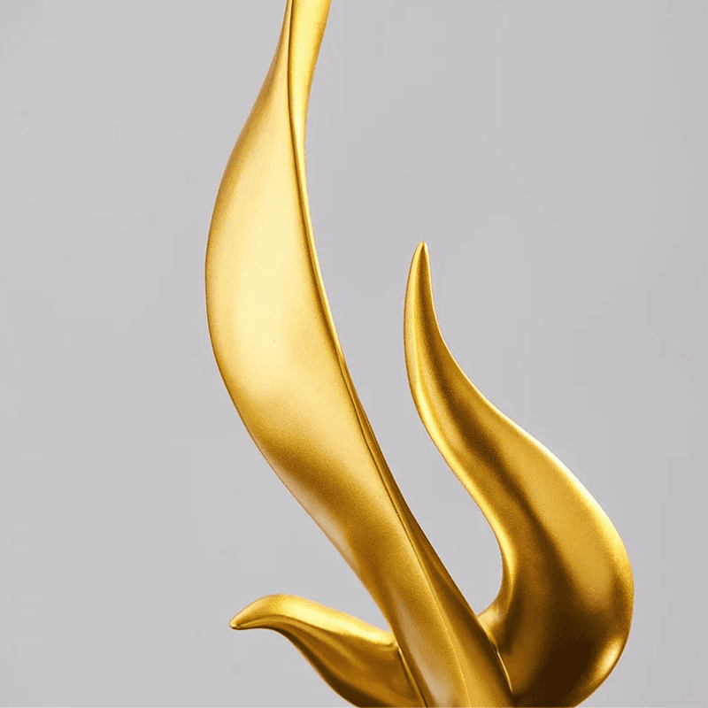 Escultura Abstrata de Chamas Em Resina Para Sala - Casa Elège