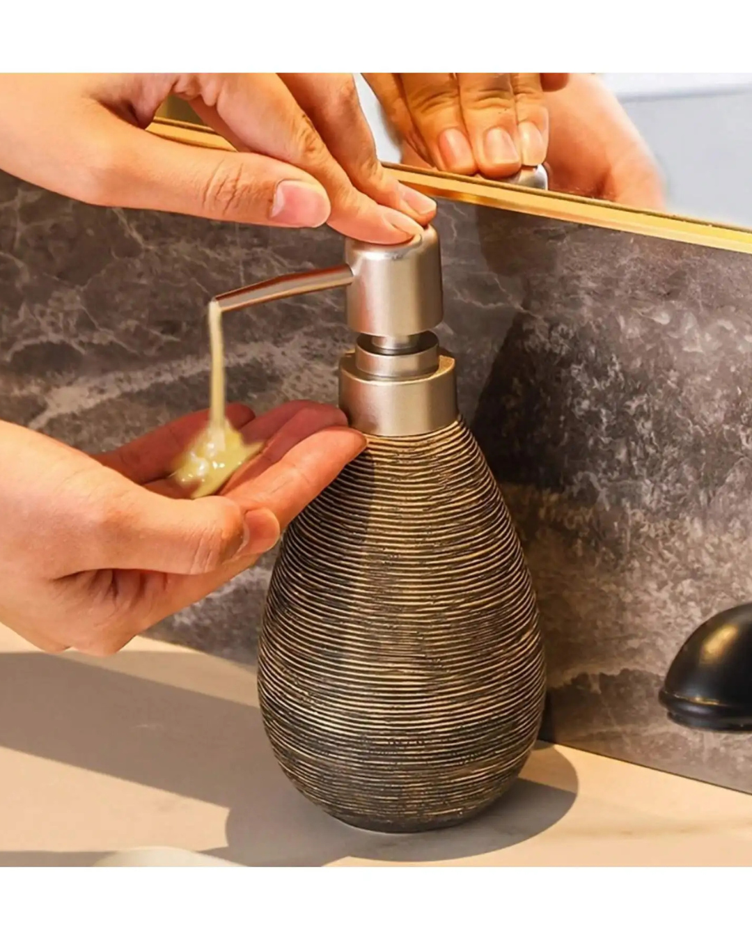 Dispenser de Sabonete em Cerâmica Estilo Retrô com Bomba - Casa Elège
