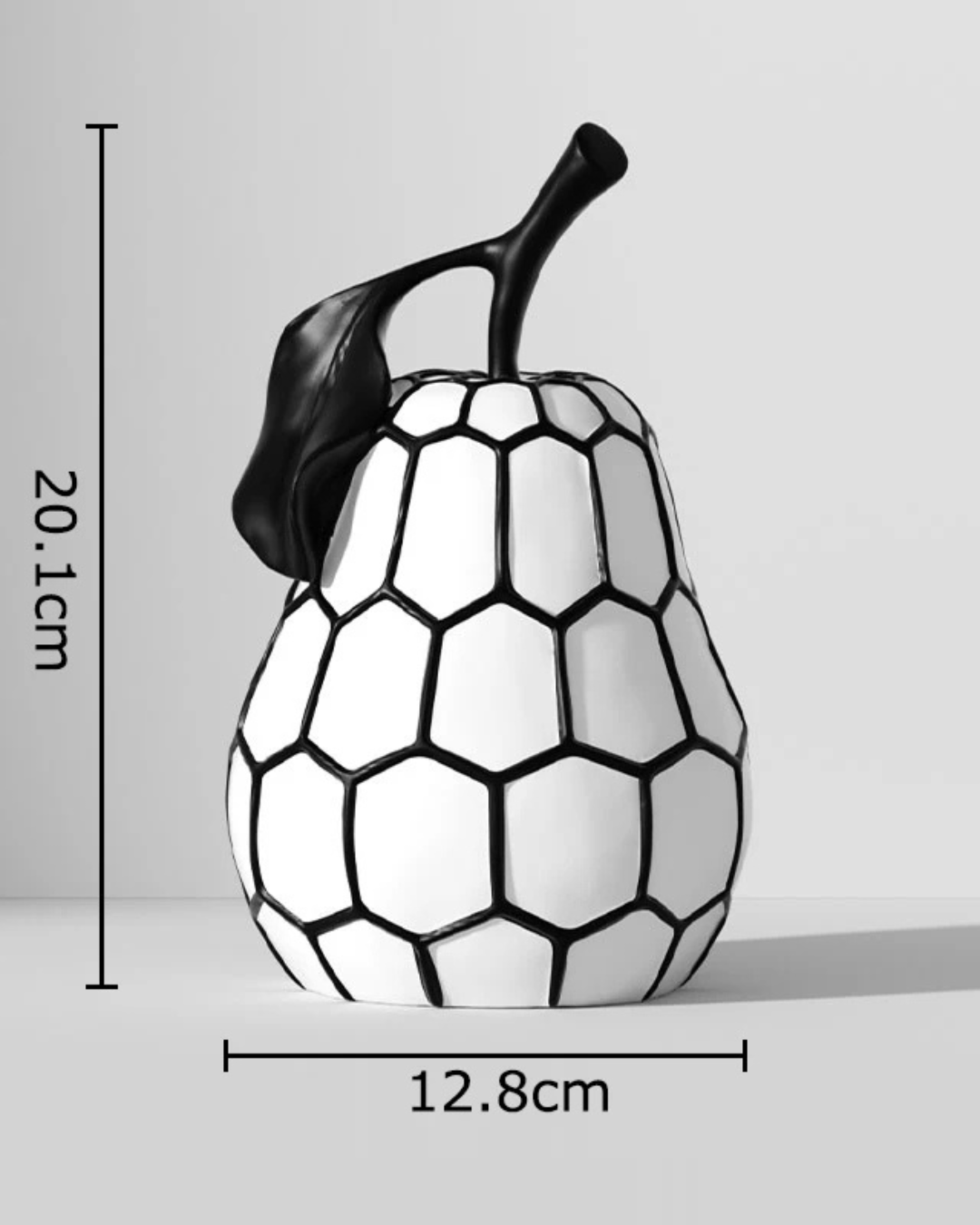 Estátua de Frutas em Resina Preta e Branca Minimalista - Pera Casa Elège