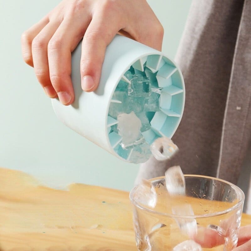 Forma de Gelo Redonda em Silicone com Tampa Hermética - Casa Elège