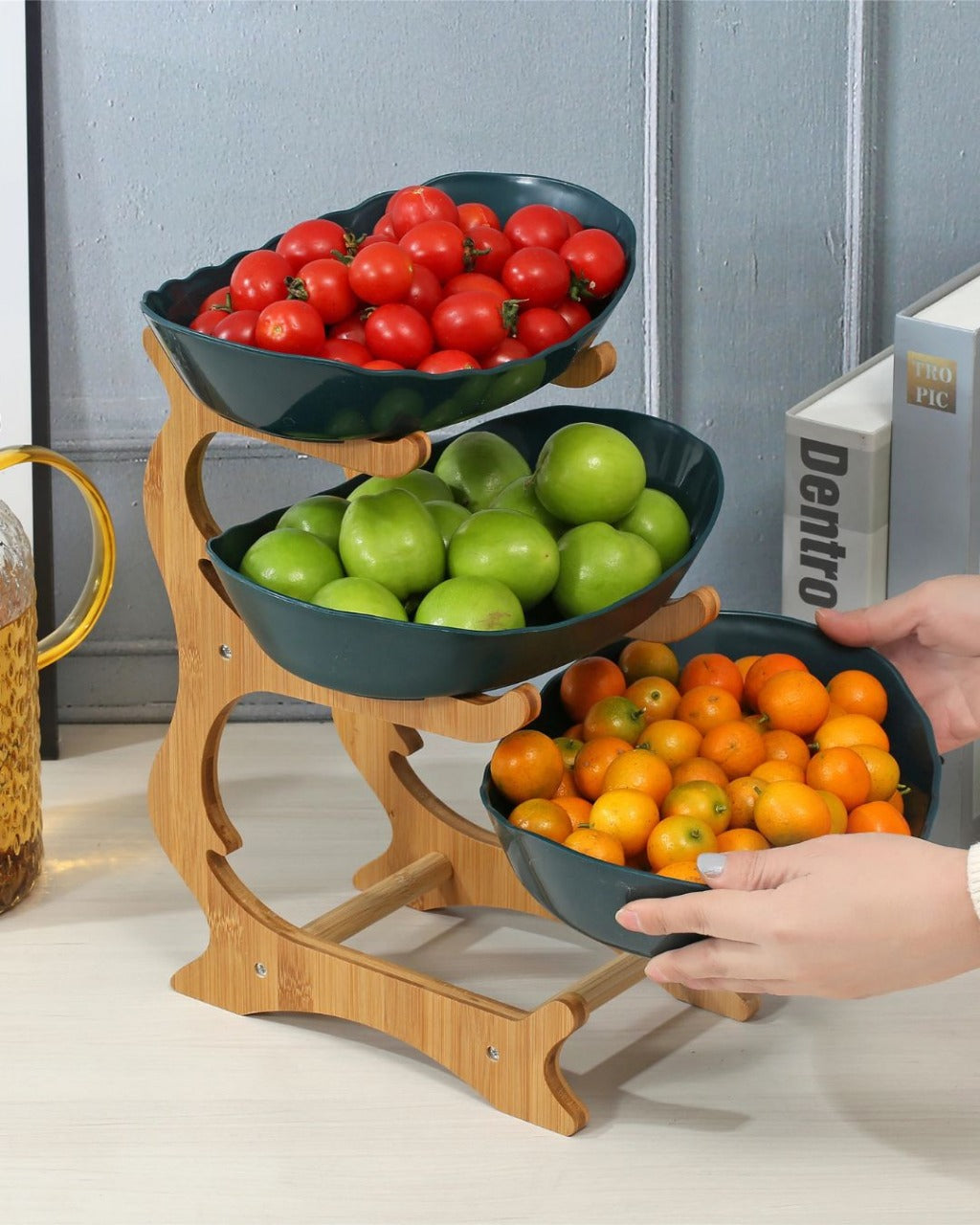 Fruteira 2 ou 3 Camadas em Bambu com Bandejas Plásticas - Verde 3 Casa Elège