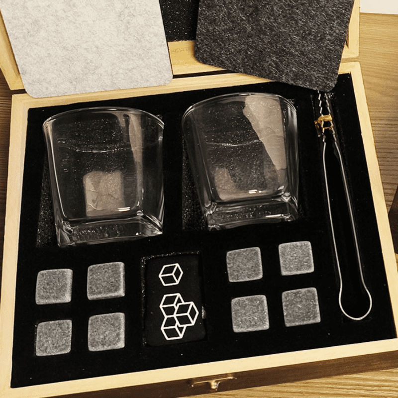 Kit Whisky com Copos e Cubos de Granito Reutilizáveis - Casa Elège