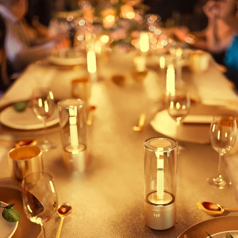 Luminária de Mesa Portátil em Metal com LED Regulável - Casa Elège