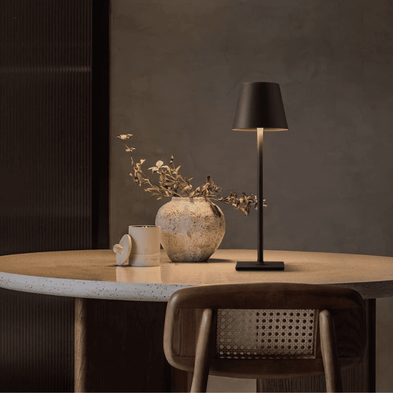 Luminária de Mesa LED Recarregável USB Minimalista Portátil - Casa Elège