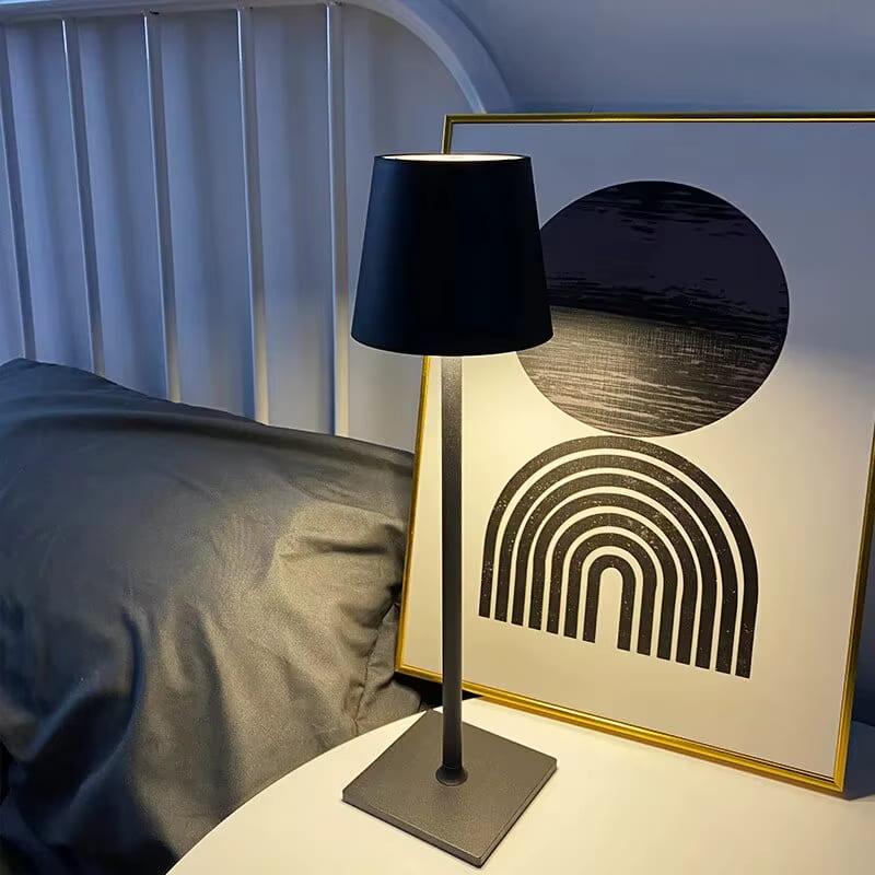 Luminária de Mesa LED Recarregável USB Minimalista Portátil - Casa Elège