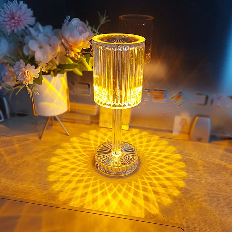 Luminária de Mesa LED Recarregável em Acrílico Sem Fio - Casa Elège