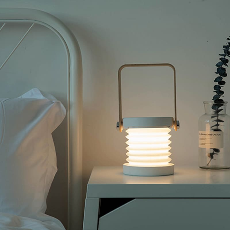 Luminária de Mesa LED com Alça Giro 360 Graus Ajustável - Casa Elège