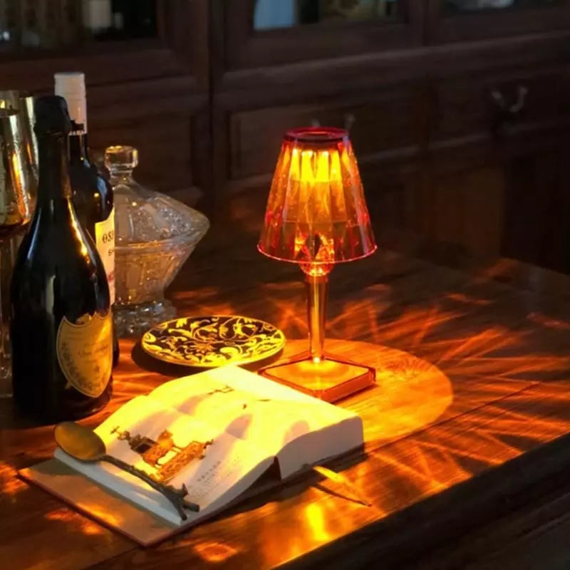 Luminária de Mesa LED Sem Fio 3 Tons Bateria Recarregável - Âmbar Casa Elège