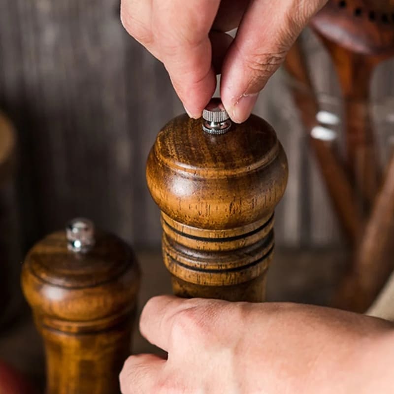 Moedor Manual de Pimenta em Madeira Artesanal Ajustável - Casa Elège
