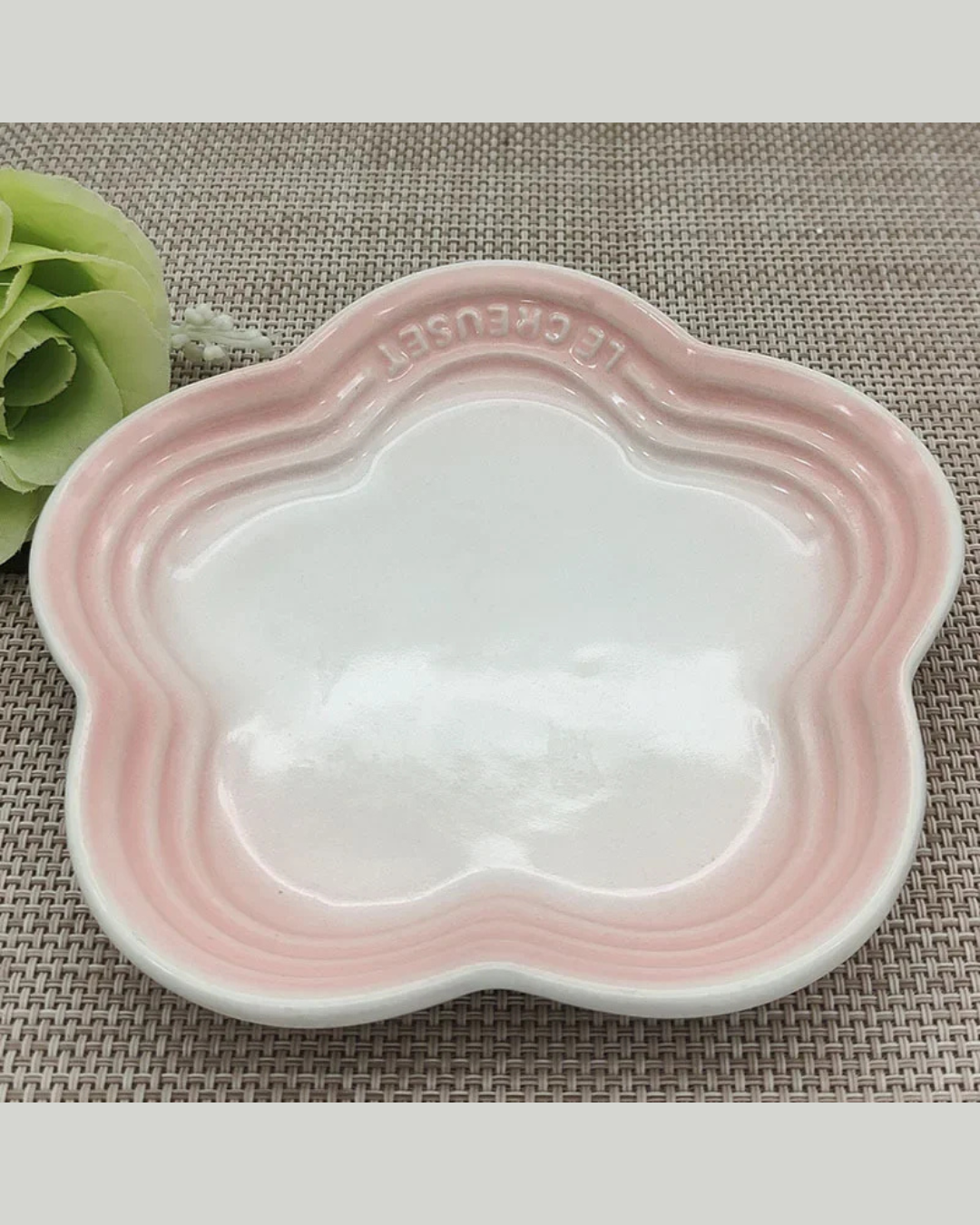 Prato Pequeno de Cerâmica Flor de Ameixa 14cm Francês - Rosa claro 14 cm Casa Elège