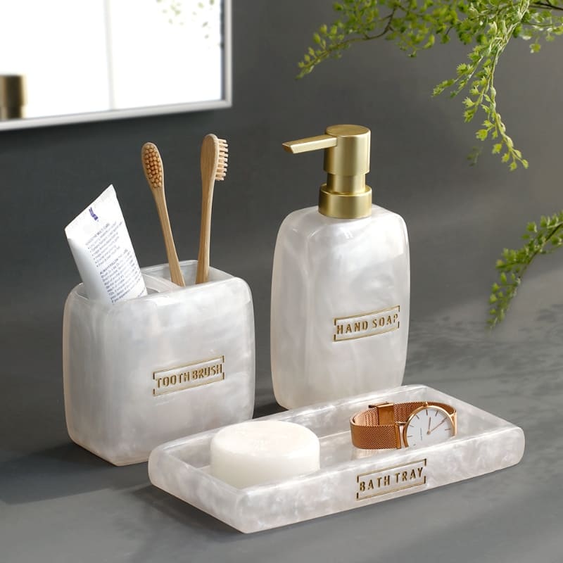 Kit Banheiro em Resina com Acabamento Dourado 3 Peças - Kit 3 Peças Casa Elège