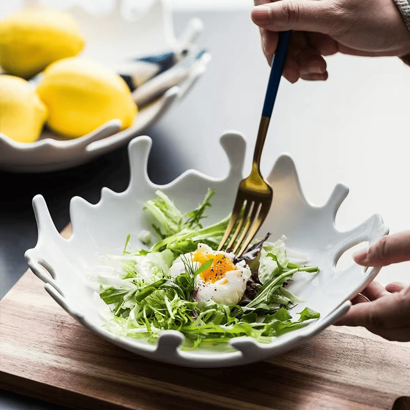 Saladeira de Cerâmica Irregular para Mesa Posta Sofisticada - Casa Elège