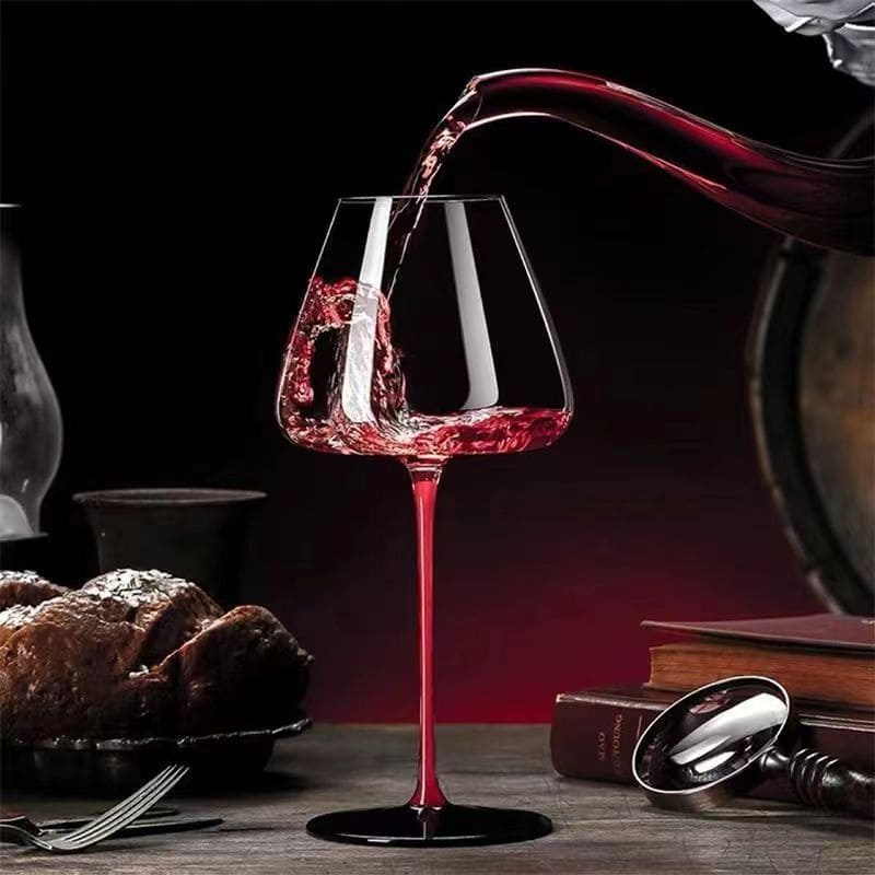 Taça de Vinho em Cristal com Haste Vermelha Elegante - Casa Elège