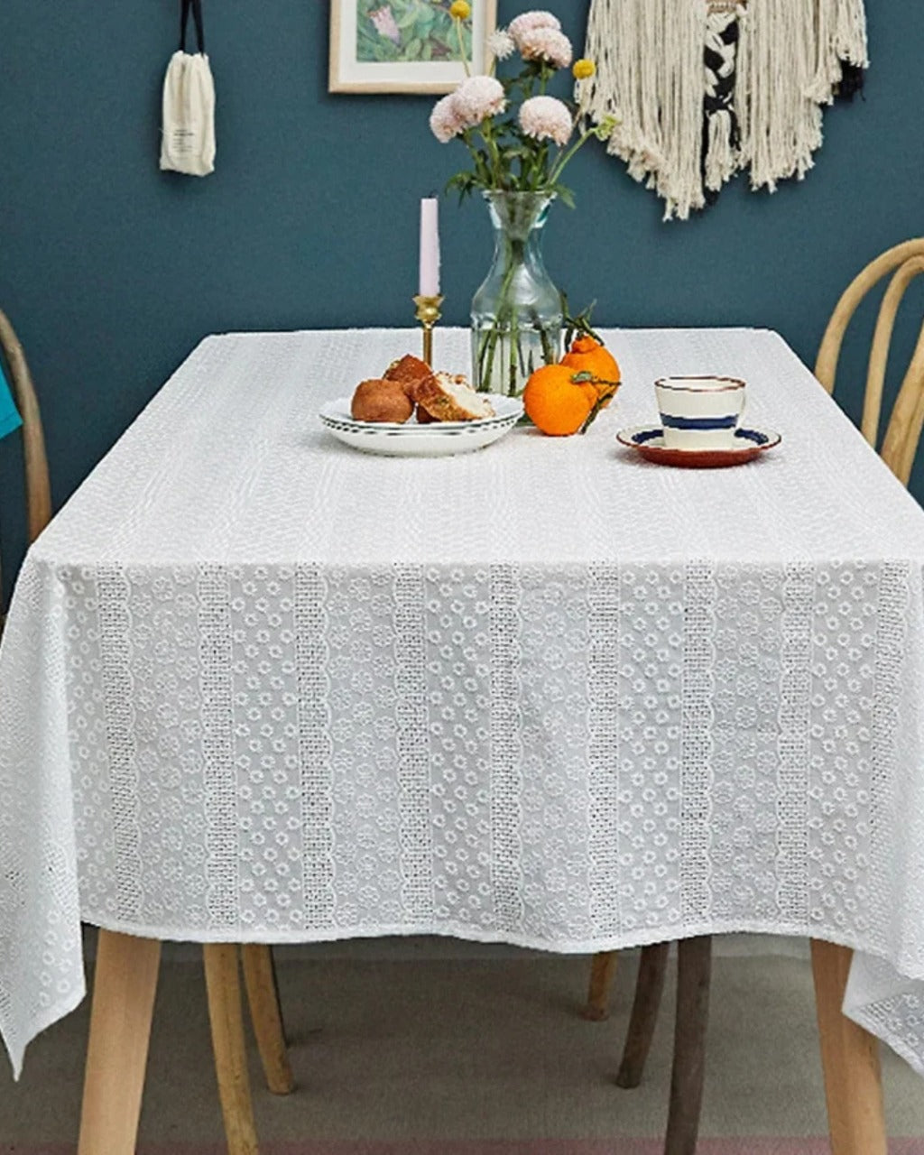 Toalha de Mesa em Algodão Branco com Bordado Francês - Casa Elège